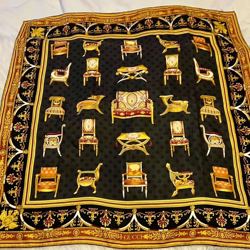 GUCCI SILK SCARF